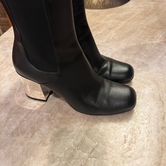 Gucci ankle boots, 2,7 inches heels. Black color with mirror heels. Size 39 - Picture 8 of 8